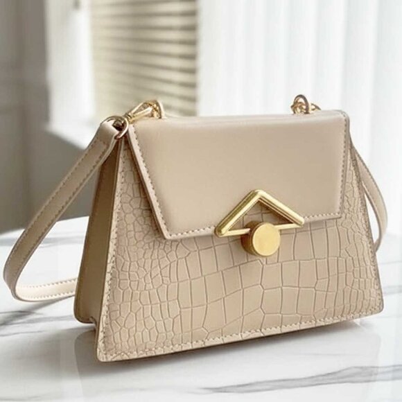 2/$30 Ladies Chic Fashion Purse - Picture 1 of 12